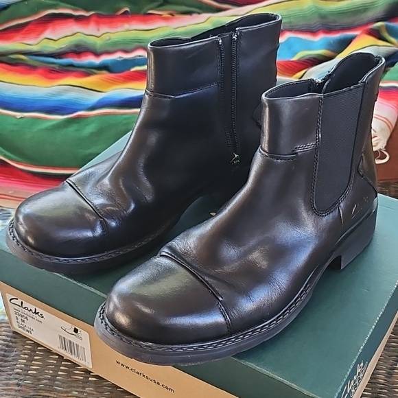 Worn Once, In Box Clarks XTR Lite Men\'s Black Leather DREWS Ankle Boots 9M main image 6